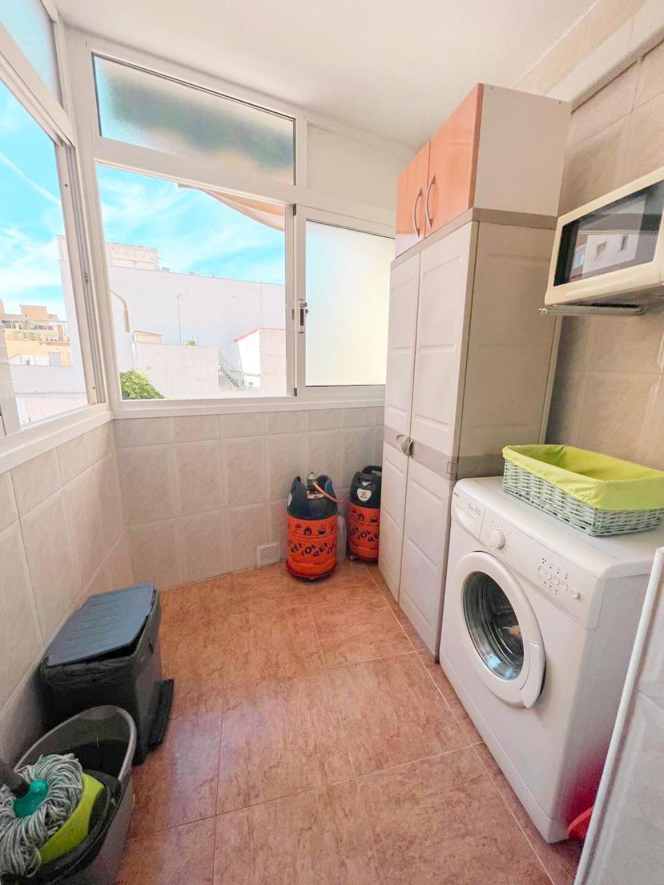 Large & Cozy Centrally Apartment Torremolinos Ngoại thất bức ảnh