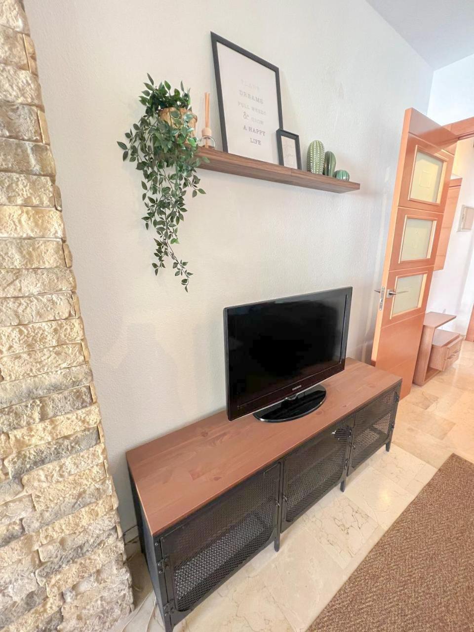 Large & Cozy Centrally Apartment Torremolinos Ngoại thất bức ảnh