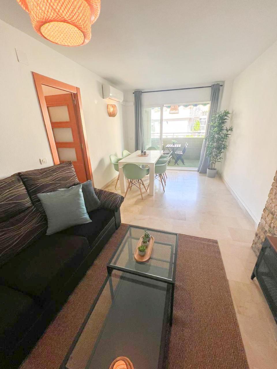 Large & Cozy Centrally Apartment Torremolinos Ngoại thất bức ảnh