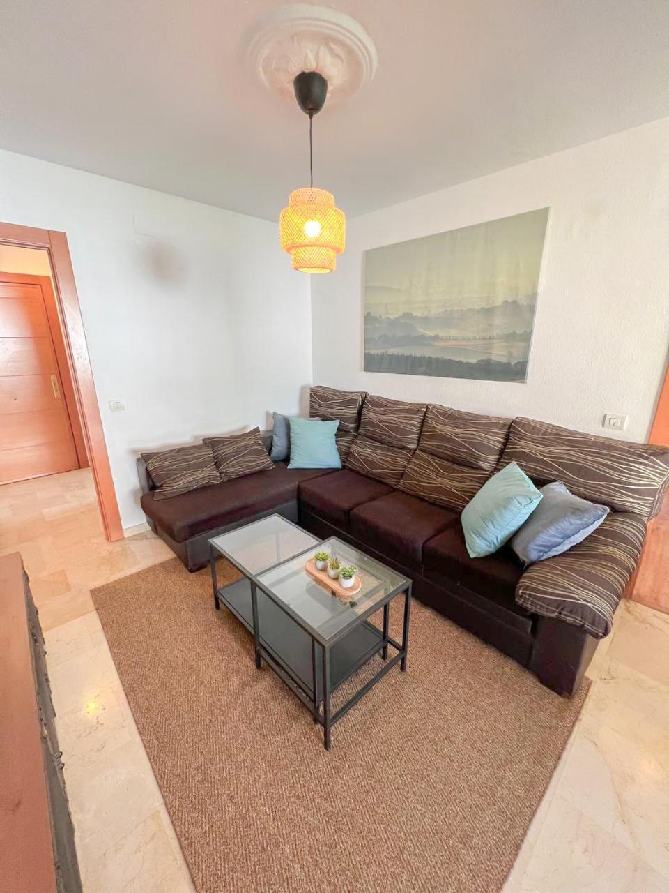Large & Cozy Centrally Apartment Torremolinos Ngoại thất bức ảnh
