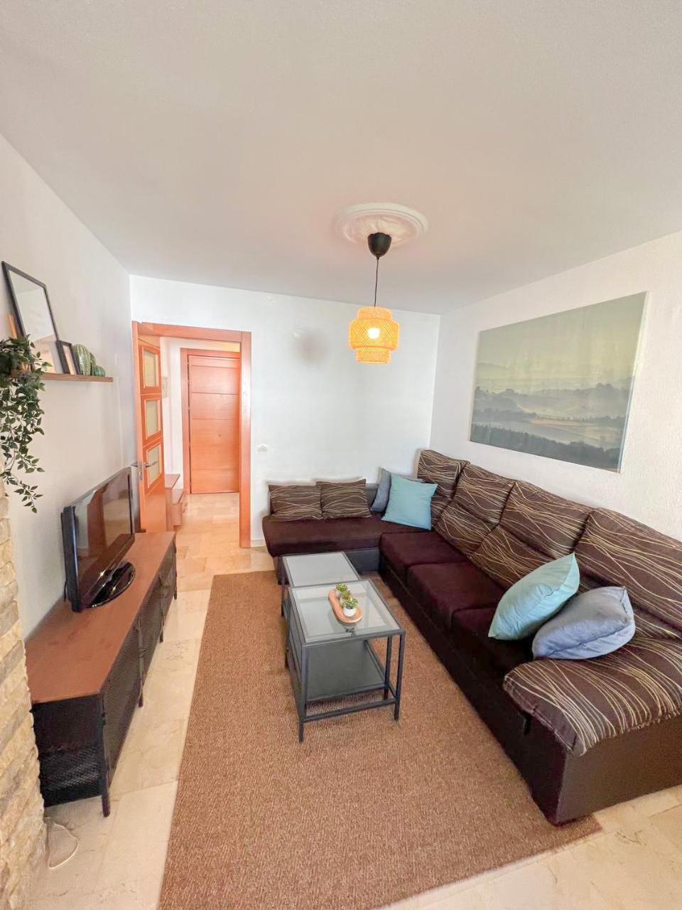 Large & Cozy Centrally Apartment Torremolinos Ngoại thất bức ảnh