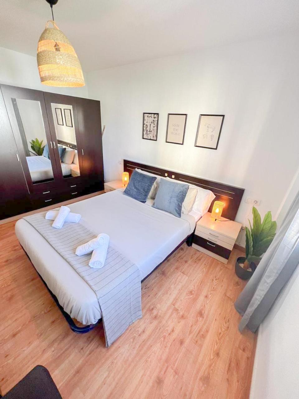 Large & Cozy Centrally Apartment Torremolinos Ngoại thất bức ảnh