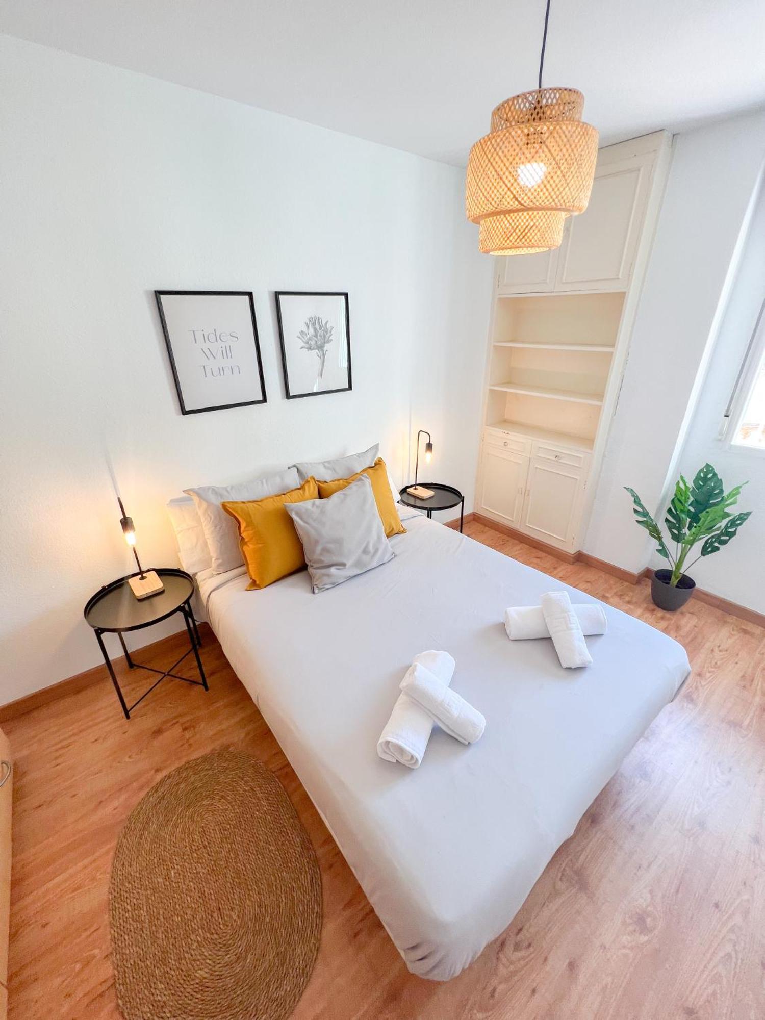 Large & Cozy Centrally Apartment Torremolinos Ngoại thất bức ảnh